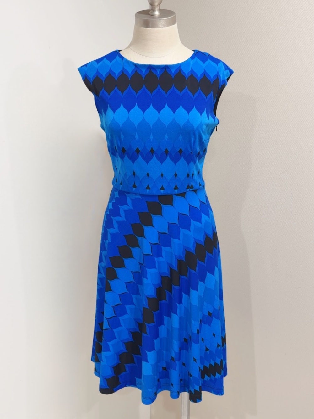 R&K Women's Blue Geometric Cap Sleeve Scoop Neck Fit & Flare Dress Size S